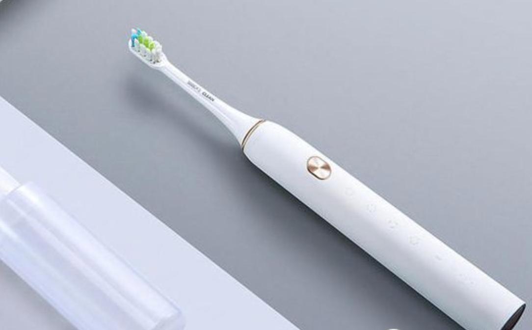 usmle电动牙刷和华为电动牙刷,飞利浦牙刷和usmile电动牙刷