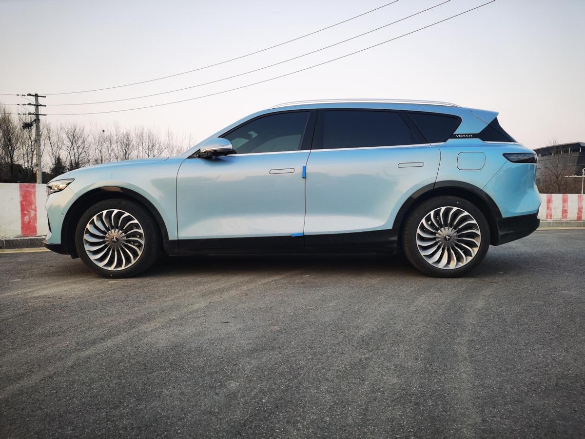 岚图FREE增程豪华版提车作业