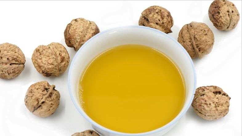 女人45岁后，补充这3种营养素，或改善更年期不适，你知道几个？