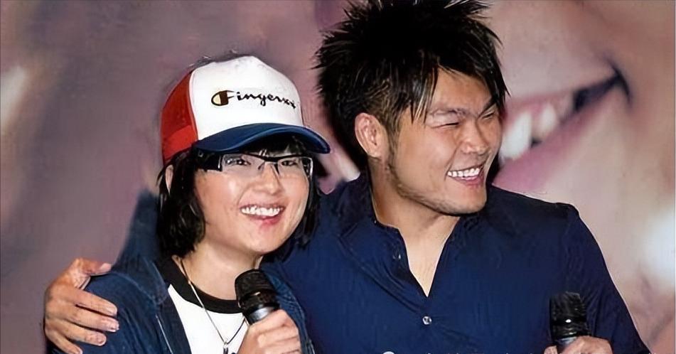 05超女李宇春夺冠背后,超女李宇春夺冠视频