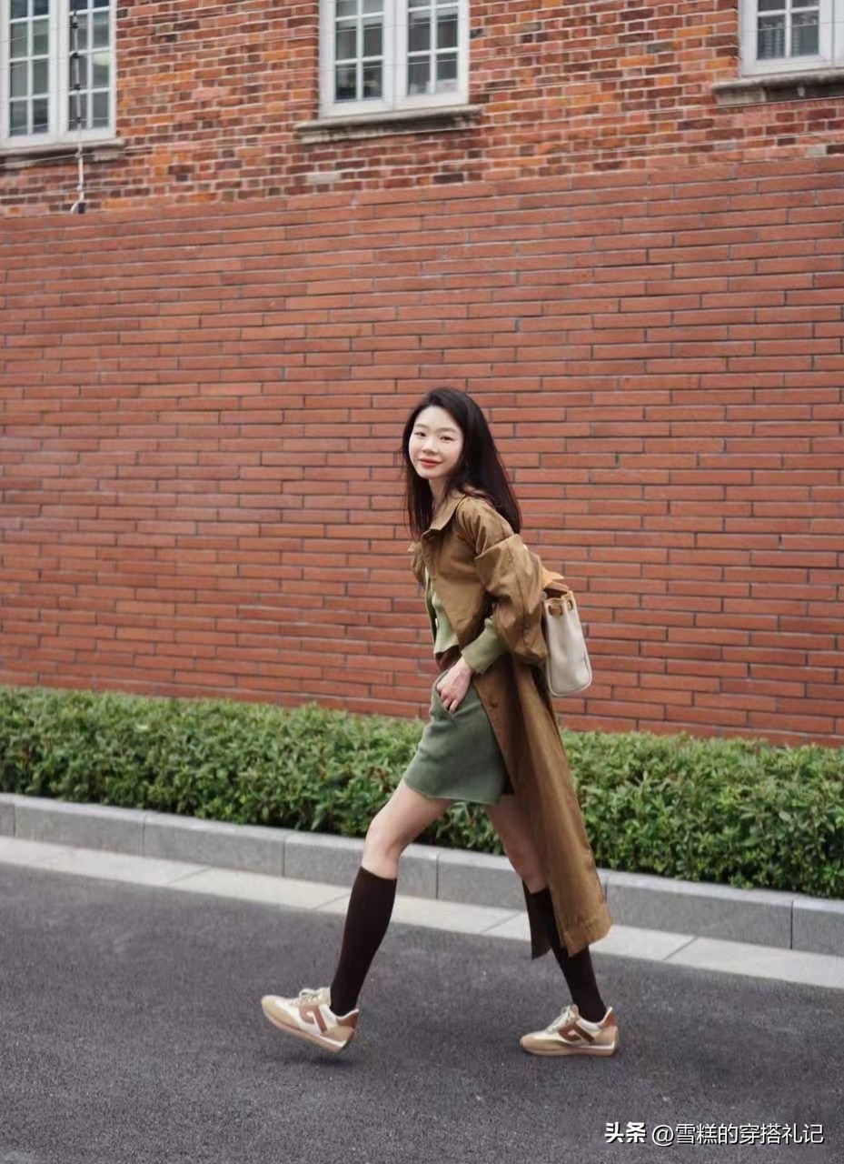 小白鞋属于什么款式,小白鞋算板鞋吗