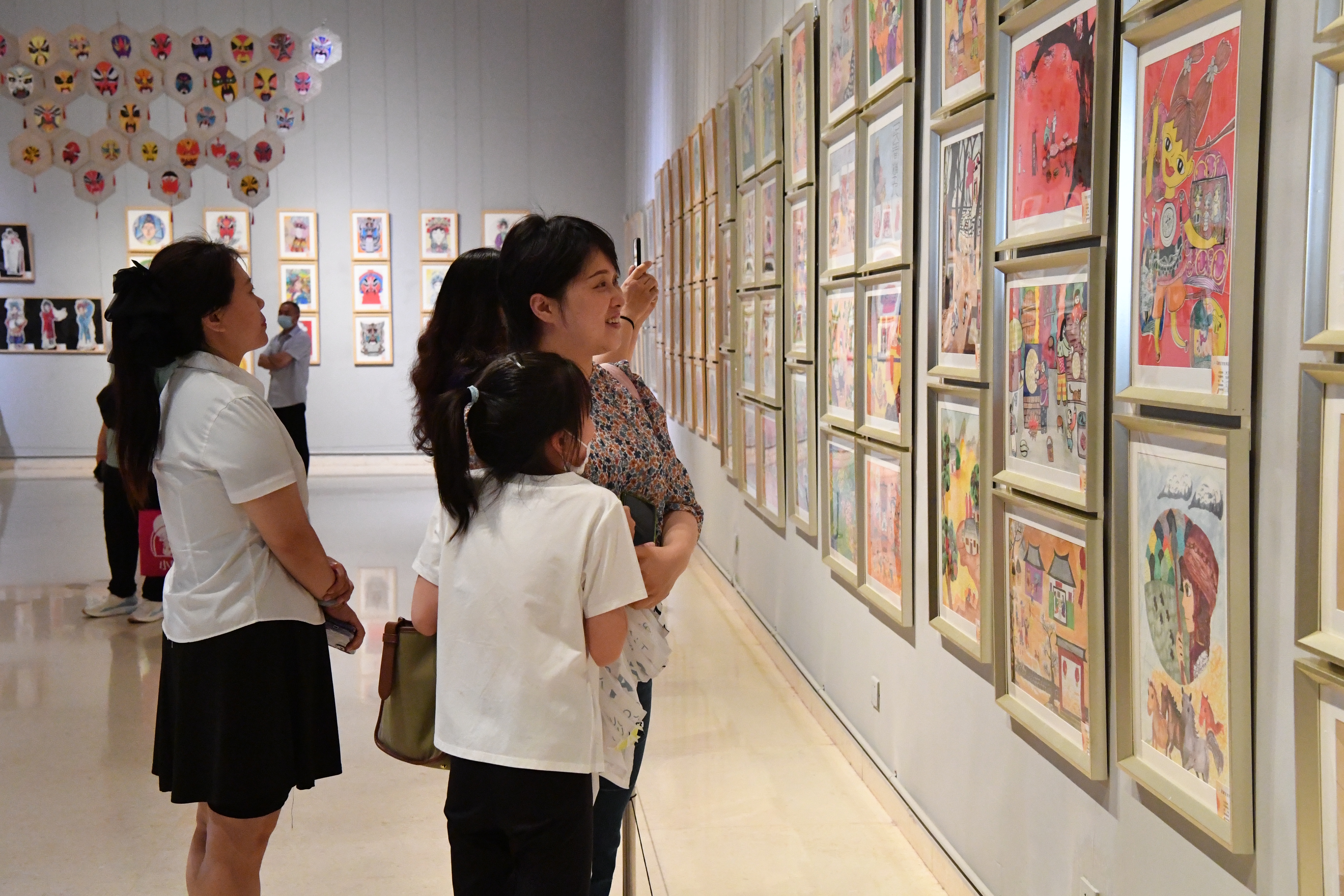 “大美东风”——石家庄市东风西路小学美术作品展开幕啦！