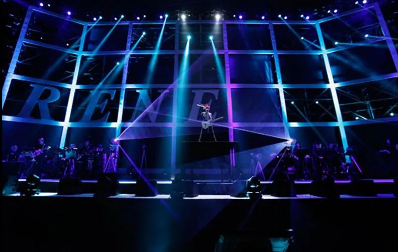 热搜刷屏舞台背后的LED显示屏，让人直呼“泰裤啦！”