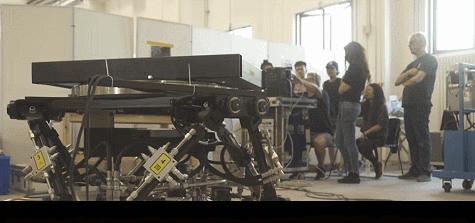 太惨了!《封神》破20亿后,依旧亏本,导演要十年打工还债…