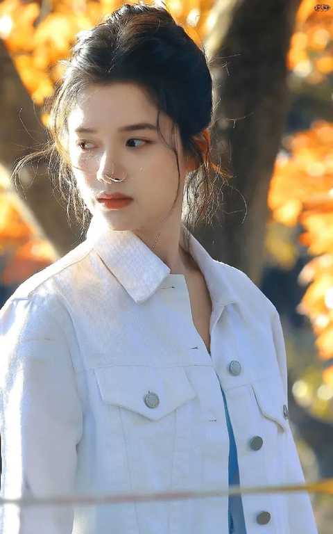 张婧仪青春疼痛文学图片,张婧仪长着青春疼痛文学的脸