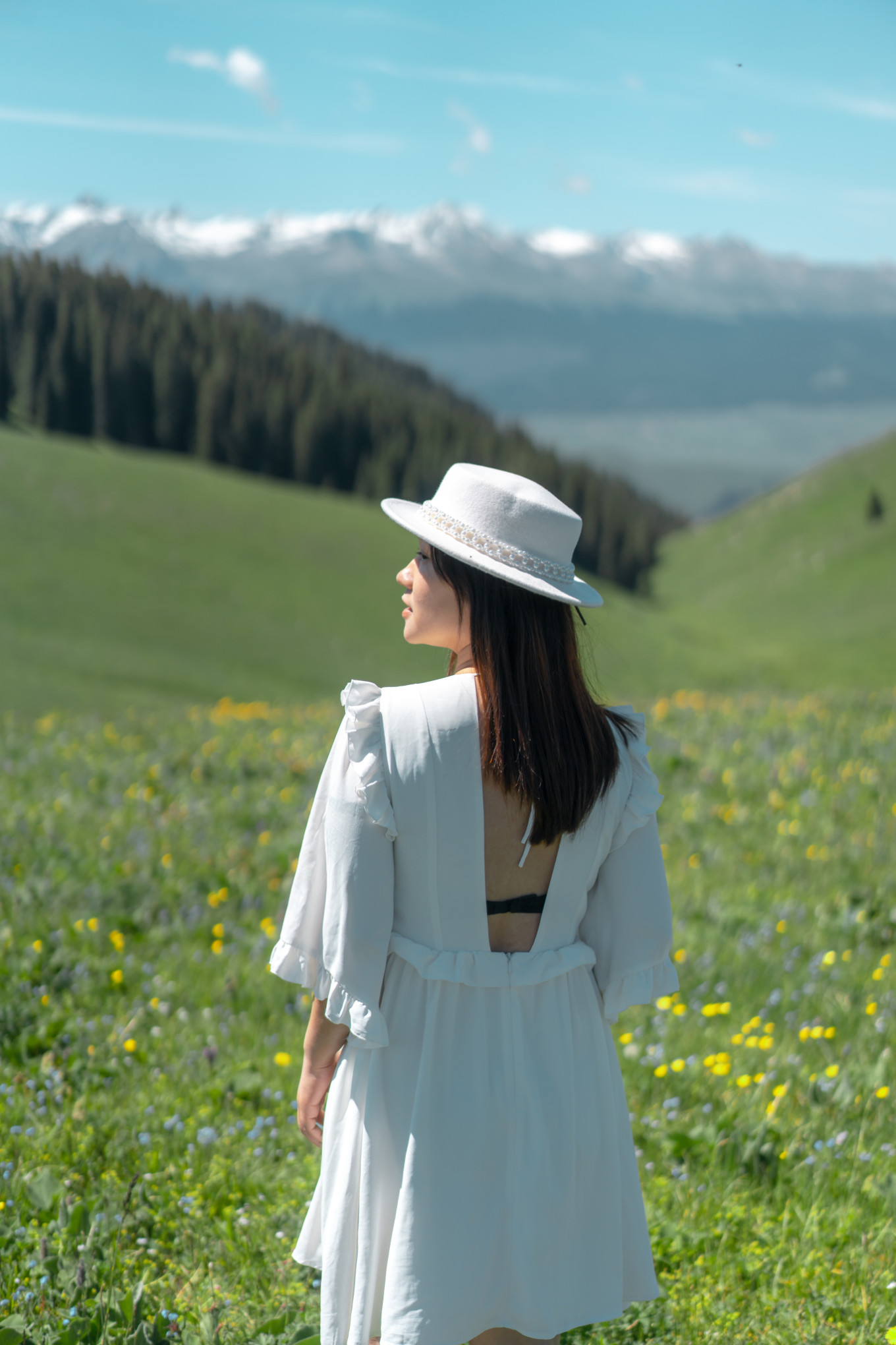 去新疆发现伊犁的美,世界之美尽在伊犁