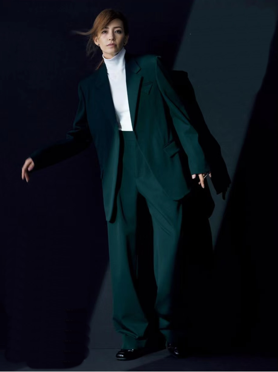 会穿衣服的女人怎么搭配,百变穿搭技巧