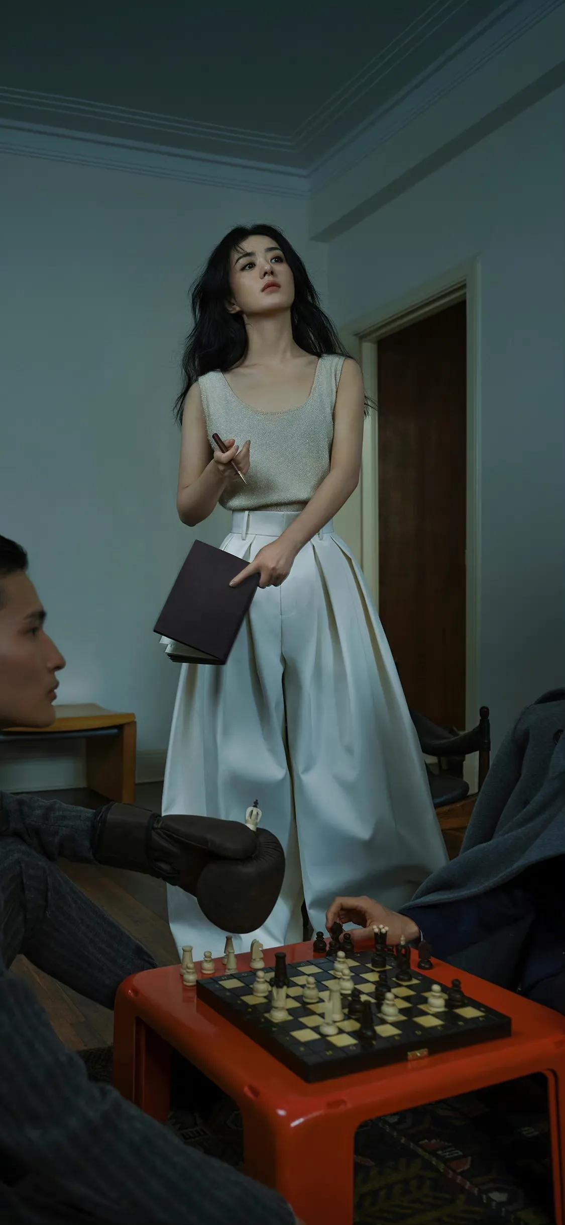 超酷美女壁纸图集可保存,长发飘飘粉色裙子美女壁纸