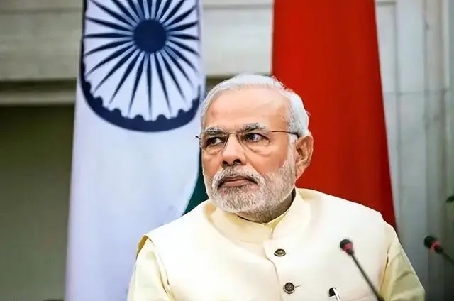 印度搅局上合峰会，转头偷师中国经验，要让卢比替代美元