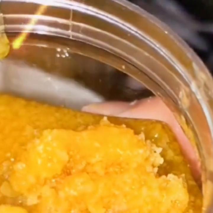 朋友去俄罗斯应该让他带啥,朋友出去必须要干点什么