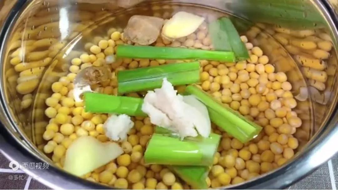 腾冲哪里的稀豆粉好吃,腾冲小吃稀豆粉制作方法