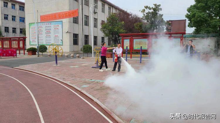 班级开展安全教育及演练活动掠影,生命至上消防安全教育视频