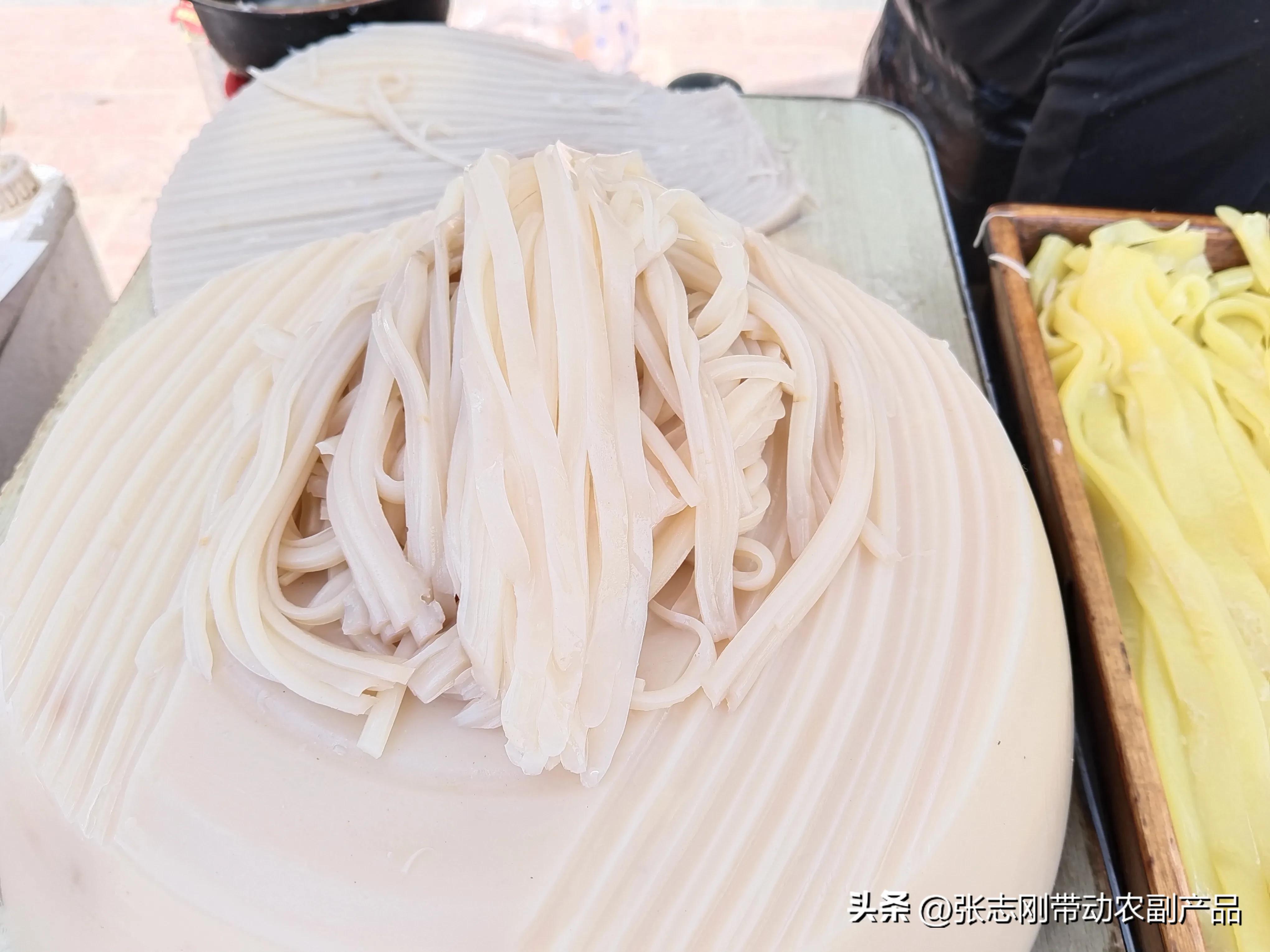 荞凉粉的制作方法全过程,荞凉粉的制作过程手工