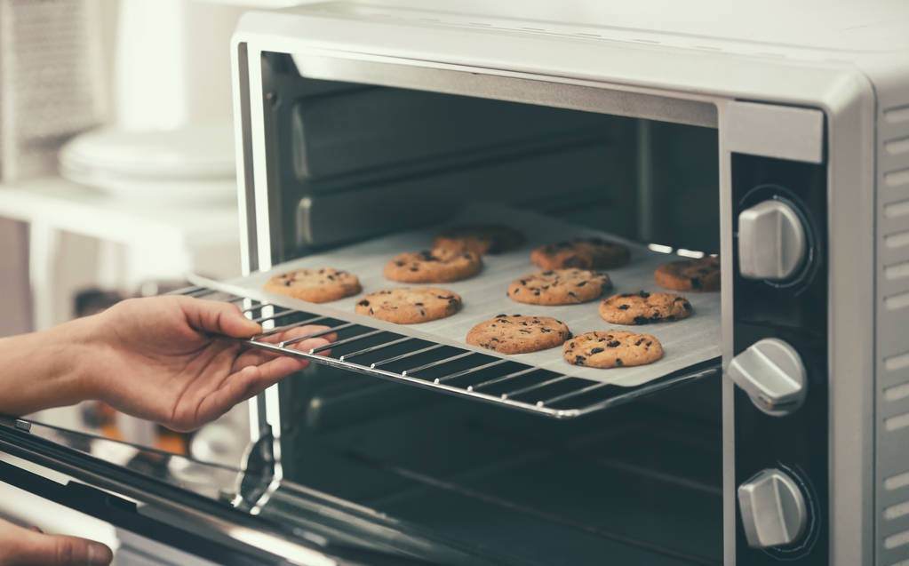 家有烤箱依然入坑了居派空气炸锅，少油小巧更高效，比烤箱还方便