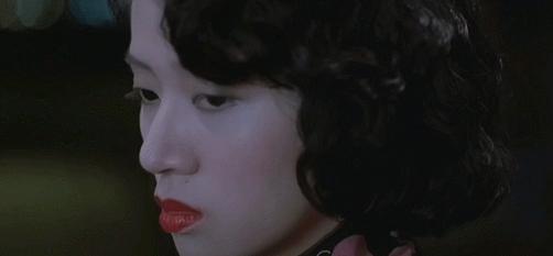 尺度太大，疯狂打码消音，还是香港电影敢