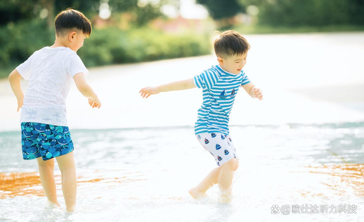 耳朵里进水怎么最快弄出来,耳朵进水了怎么处理最简单