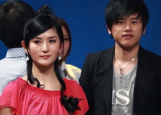 出生在小县城,出生在小县城里