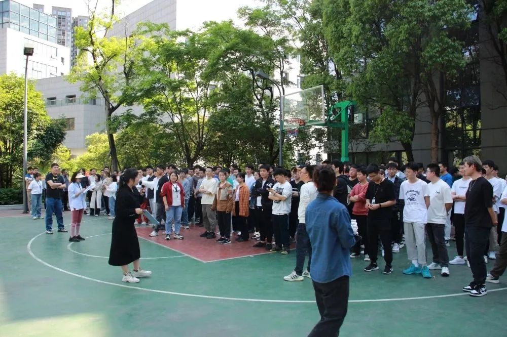 重庆源码时代春季运动会,挥洒激情汗水,舞动青春旋律