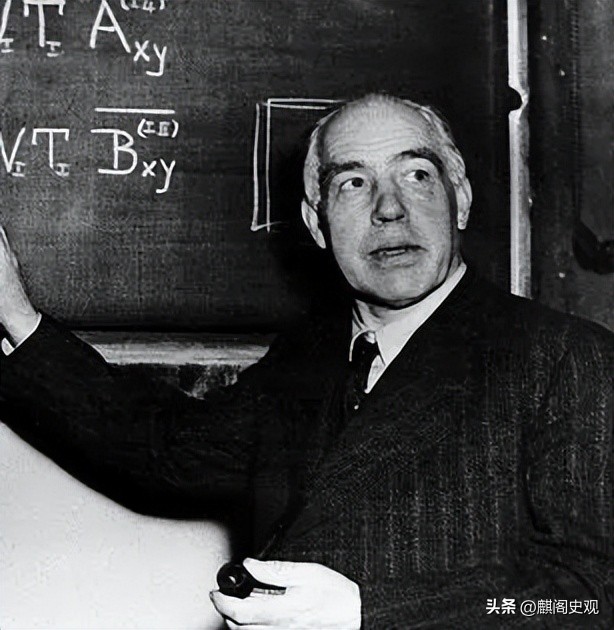 量子力学奠基人玻尔的历史地位,物理大神玻尔和爱因斯坦