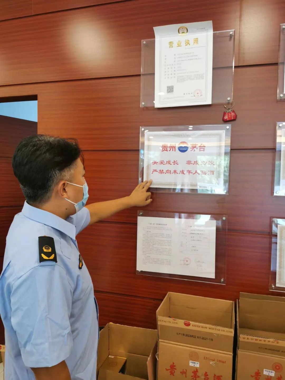 大手拉小手创建文明城怎样拍,小手拉大手共创文明城汇报材料