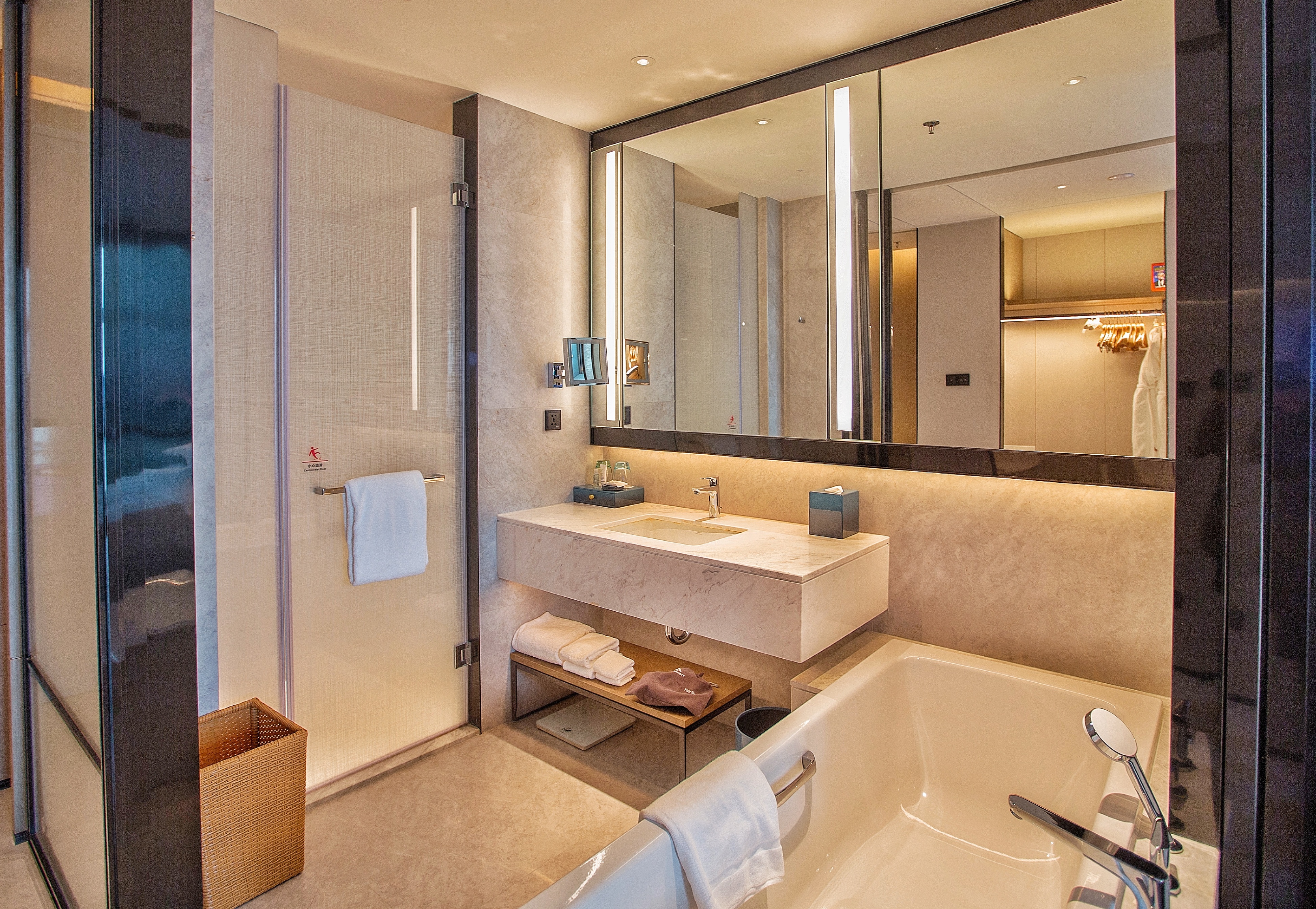 广州南沙金茂万豪酒店附近景点,广州南沙金茂万豪酒店怎么进去