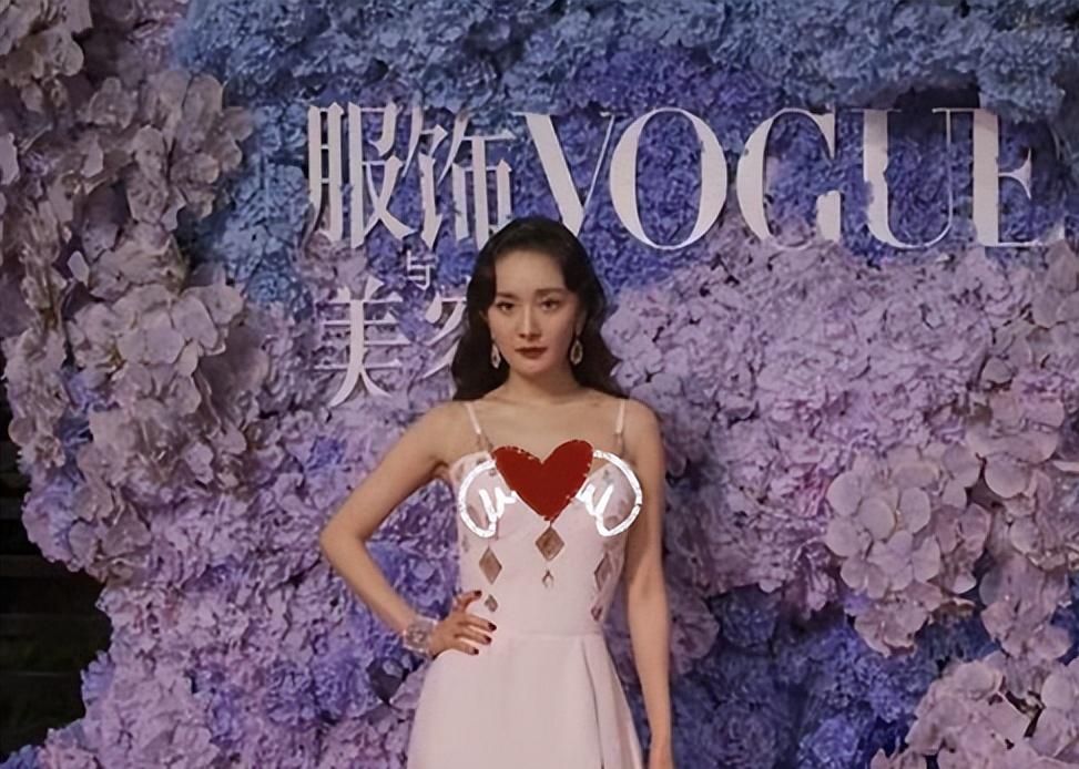 三金影后周冬雨黄晓明,三金影后被嫌弃