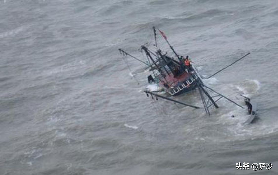 游轮抢劫案23人被杀,海盗抢劫杀害船员