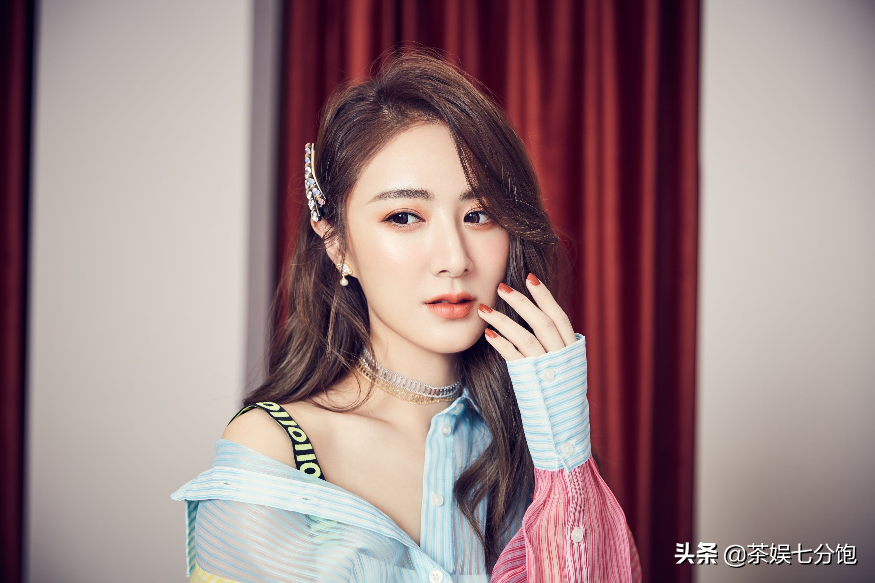 从服装店导购到偷*税漏**被罚13亿，“直播一姐”薇娅如何走向深渊的