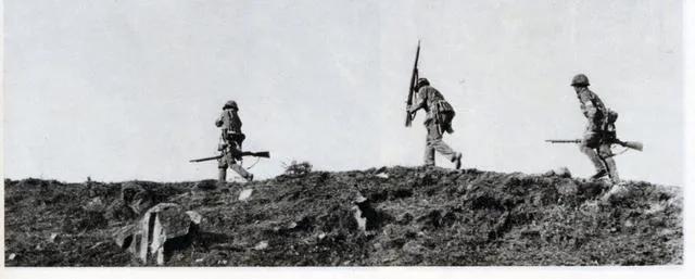 广泛机动，察机寻隙