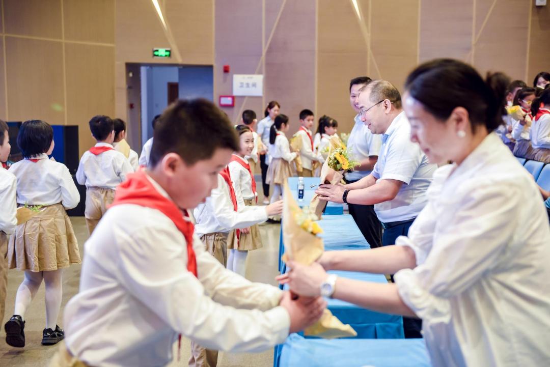 躬耕教坛强国有我获奖文案,躬耕教坛强国有我摄影作品