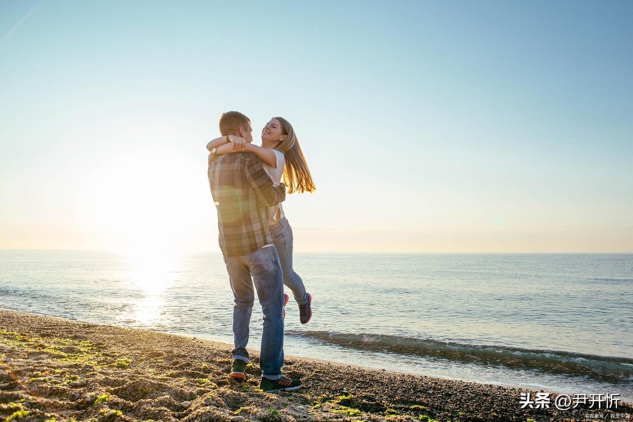 让男人爱不释手的女人，一定具备这几个特点