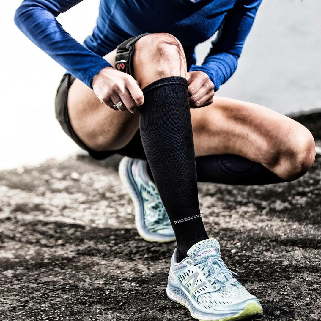 穿压力袜可以缓解腿的酸痛吗,小腿酸痛穿跑步压缩袜有什么好处