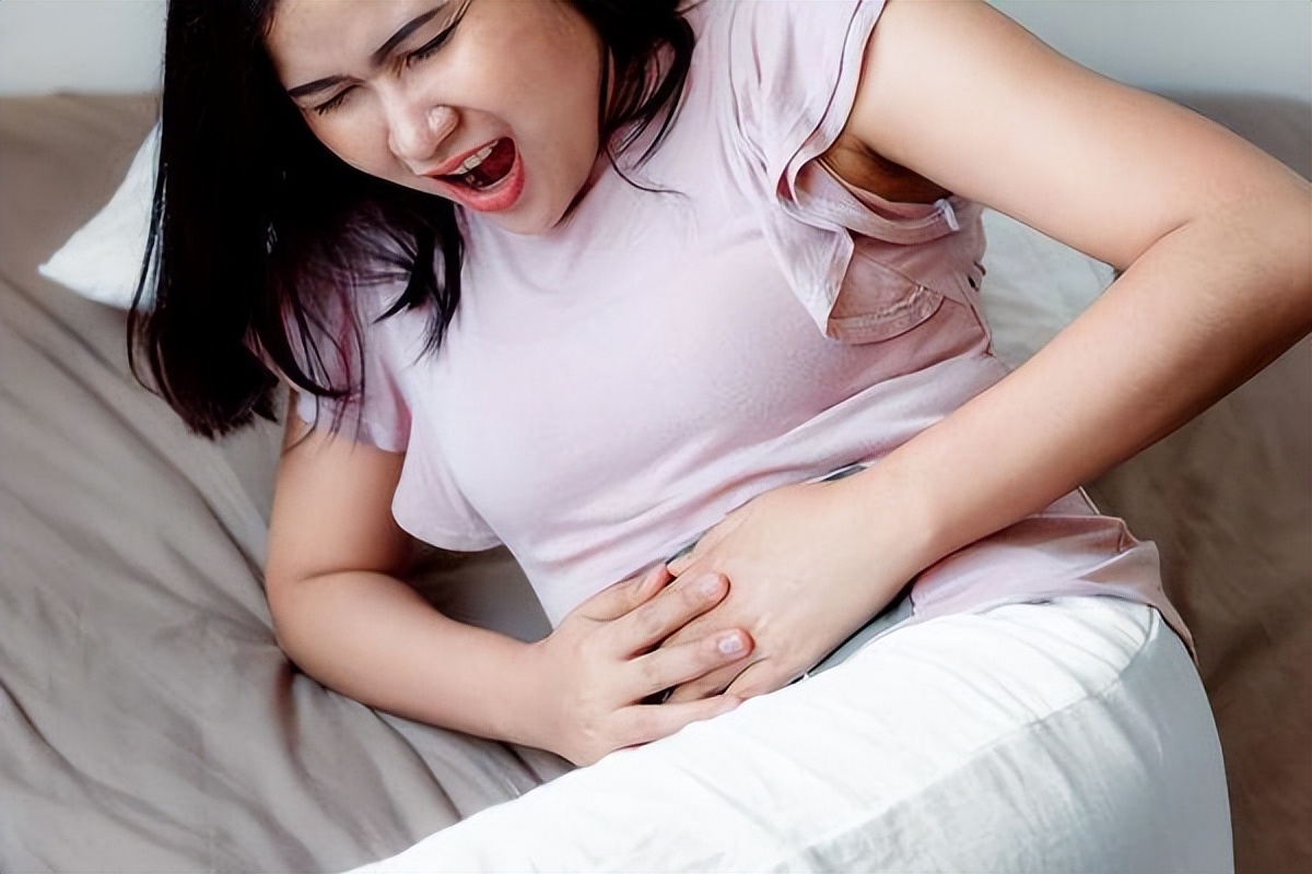 月经期间的体验,沉浸式体验女生的一天视频