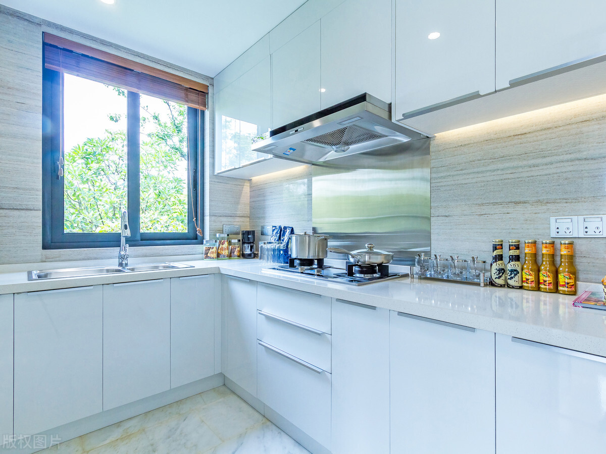 几百的油烟机和几千的有什么区别,内行人教你快速选油烟机