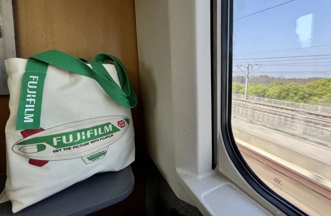 富士胶片1986一次性胶片相机，为什么这么受欢迎？