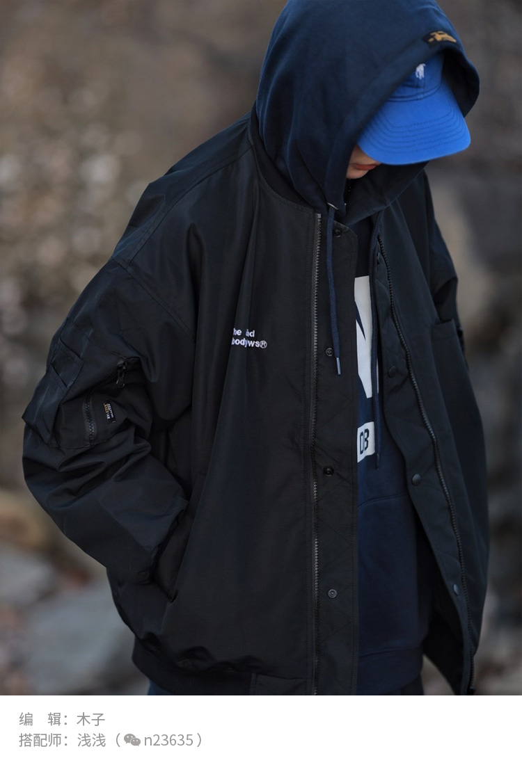 学校男生穿女装女生穿男装,男生给女生穿男装