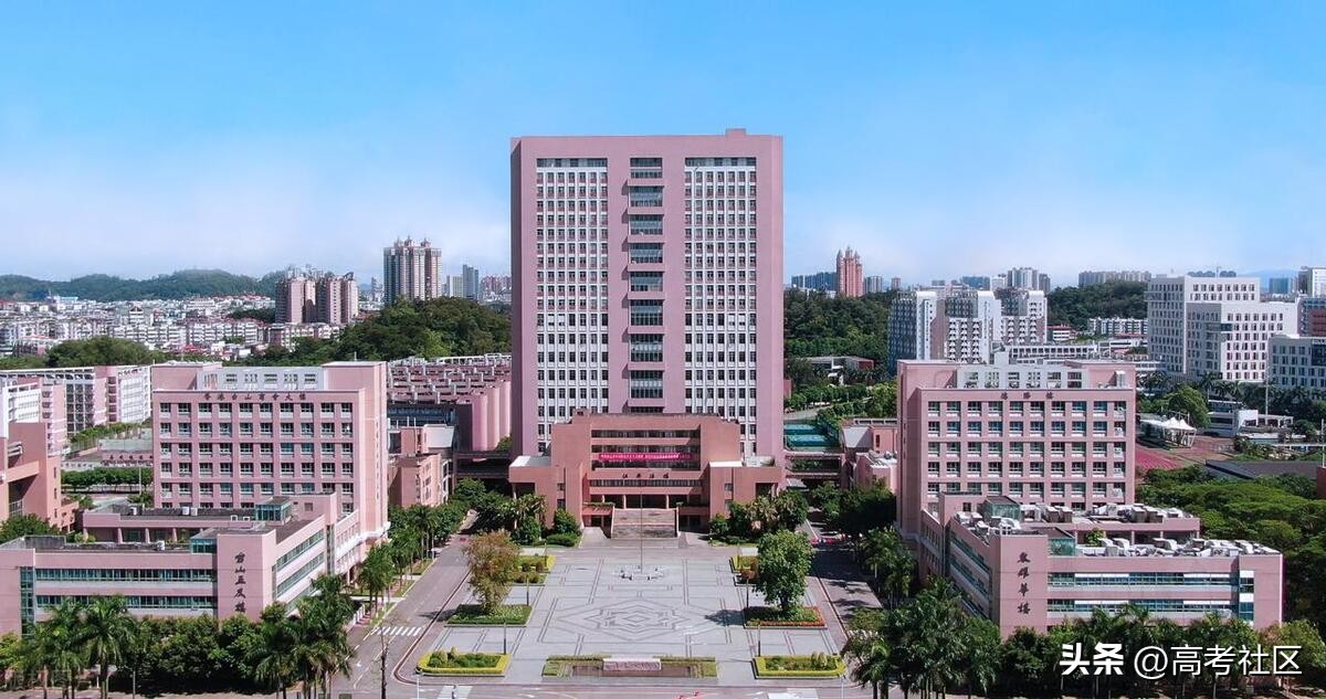 五邑大学改名广东华侨大学,介绍一下五邑大学