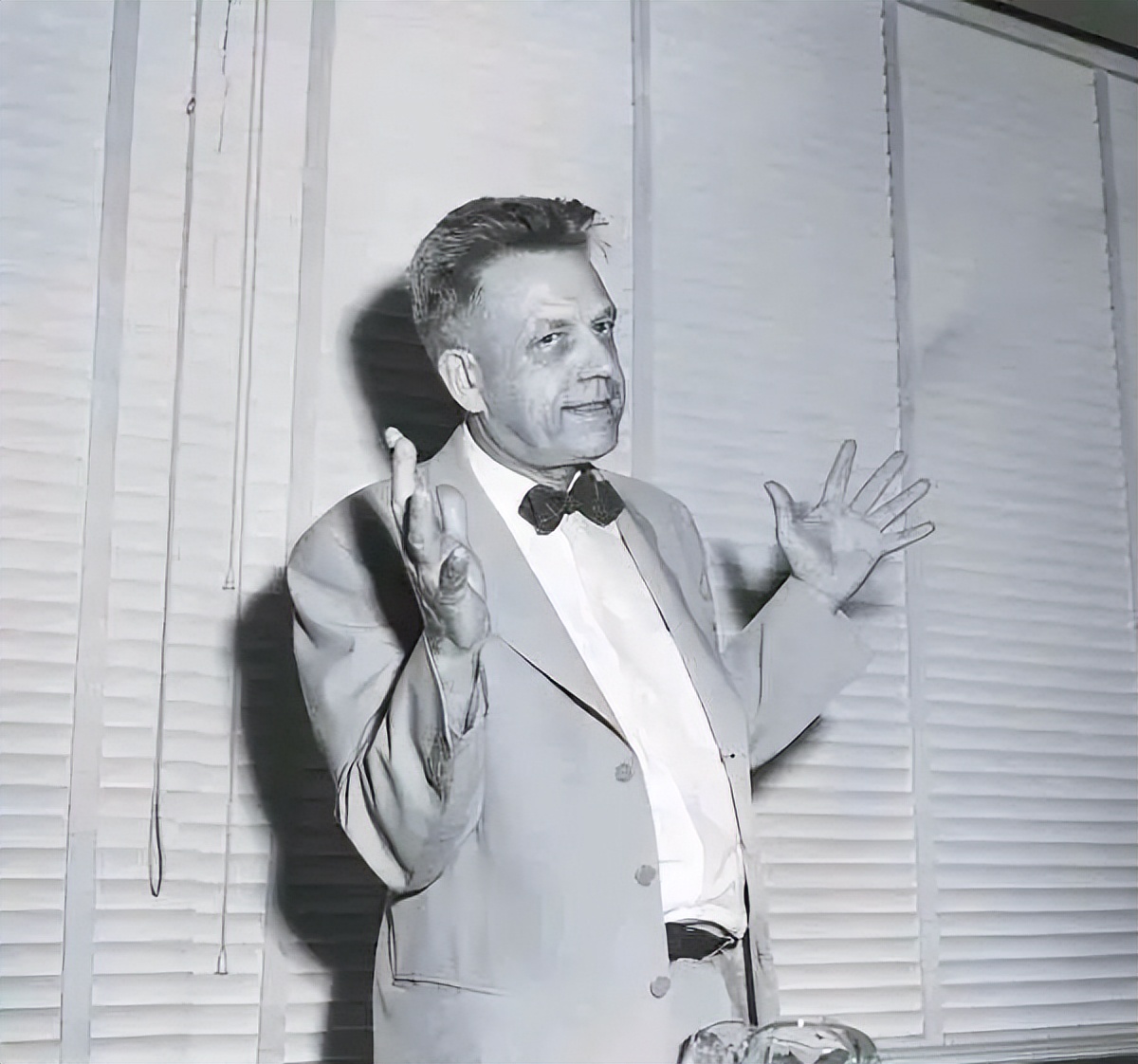 你一定要知道的24个基本性知识点,“性教育”书单和电影收藏起来