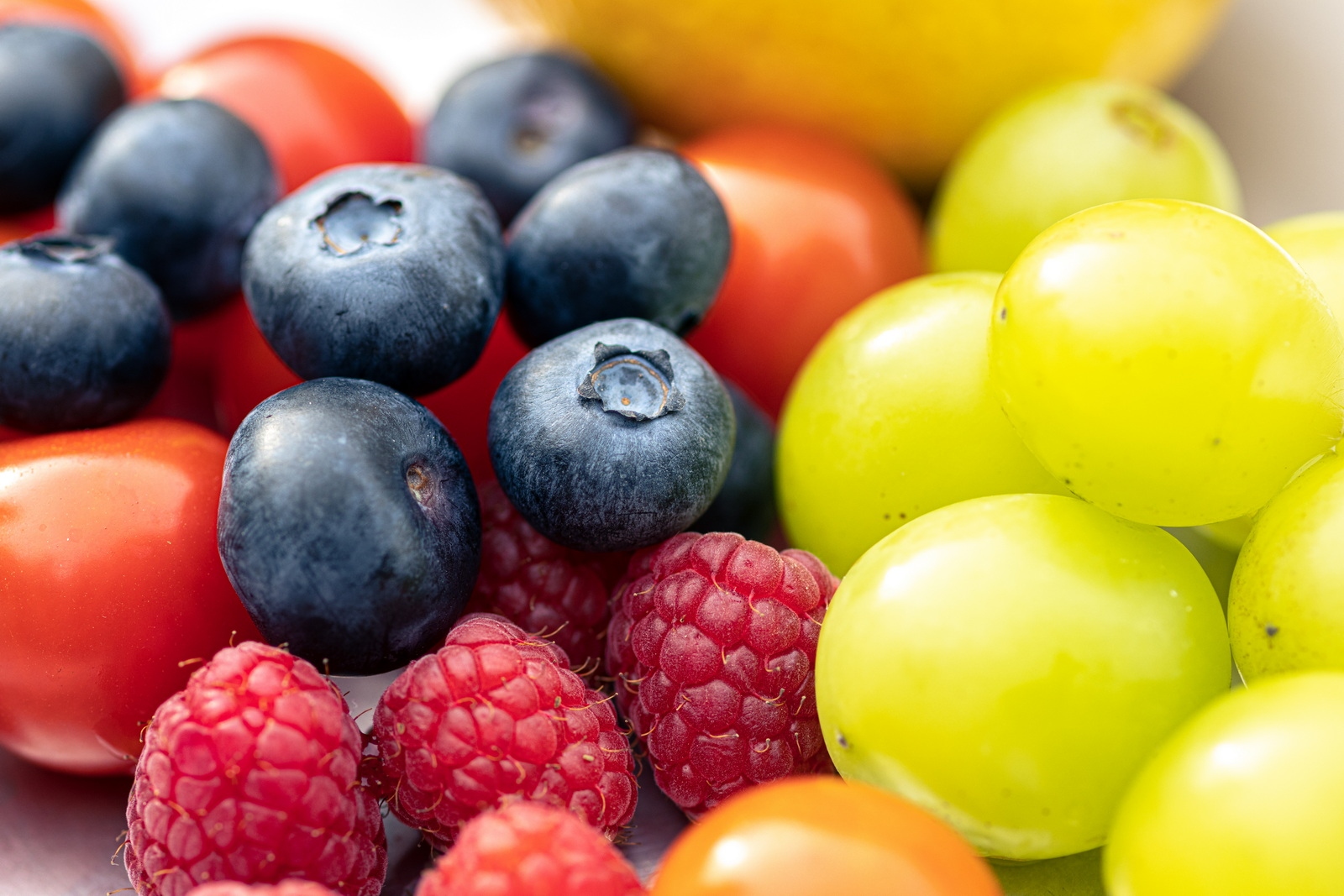 佳能eosr7目前值得买吗,佳能eosr7优缺点