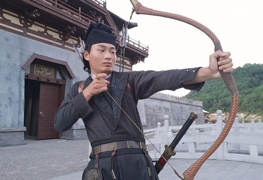 横店当5年群演的外卖小哥，日结70元到攒钱13万，为梦骑行去*藏西**