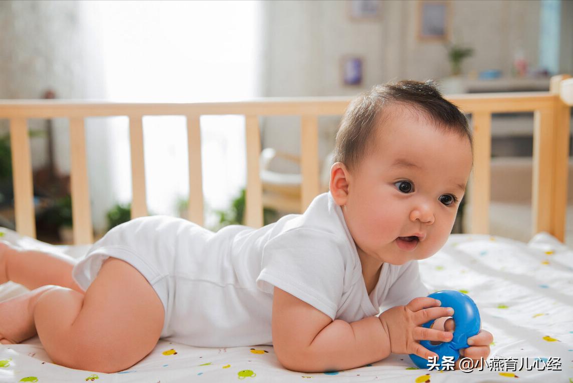 11个多月宝宝还不会爬,11个月宝宝还不会爬