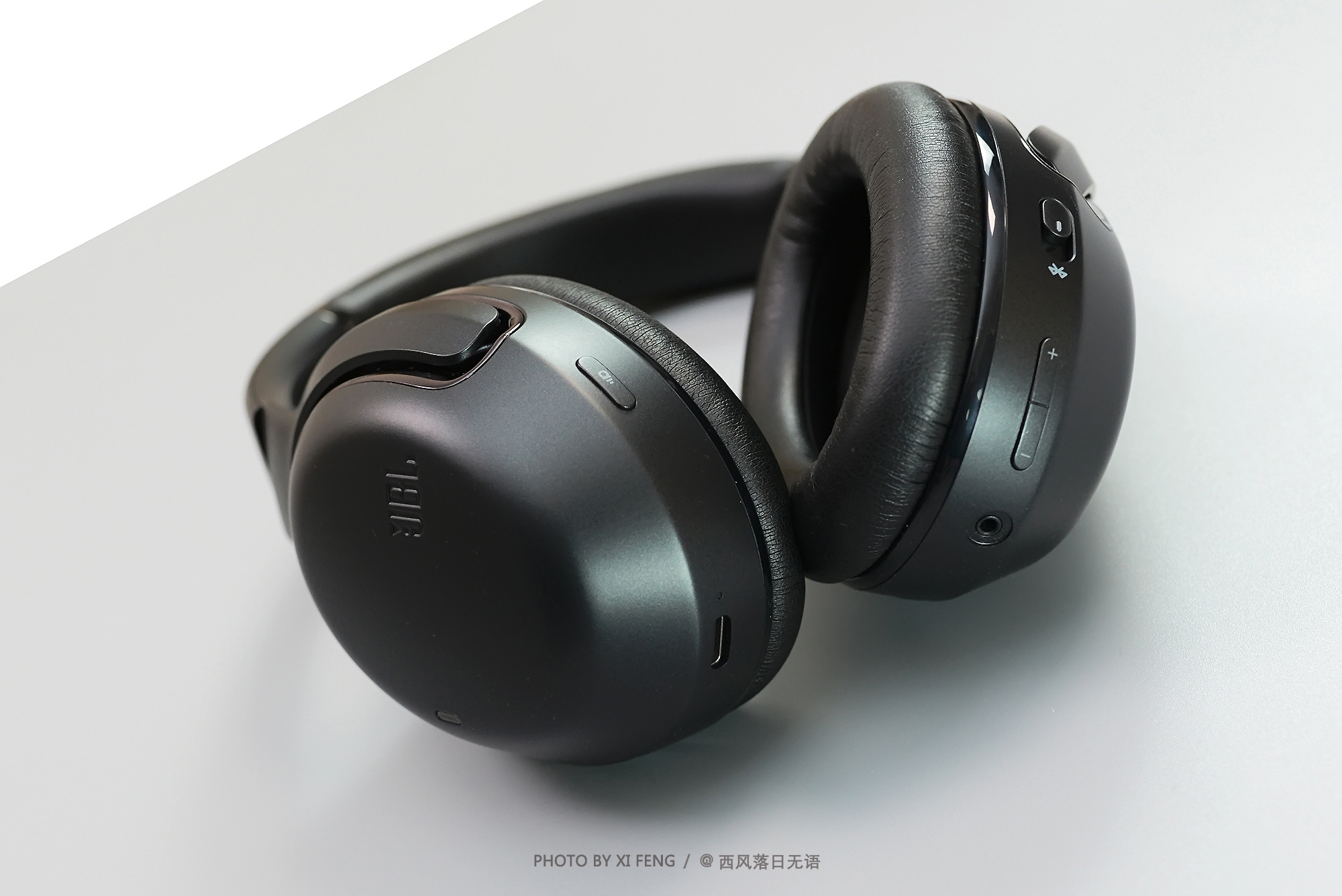 SONY、Bose、JBL三大信仰品牌，顶级降噪大头戴，换你会选谁？