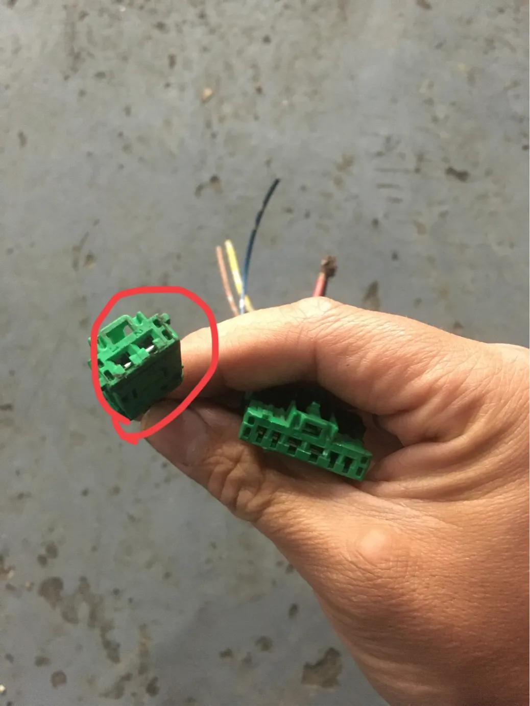 给空调换滤网,08款科雷傲空调滤网在哪里更换