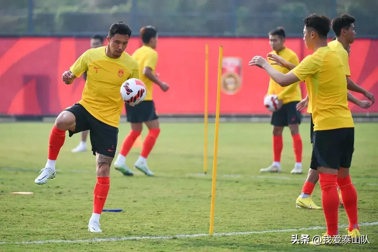 国足对阵新西兰,国足0比0战平新西兰比赛分析