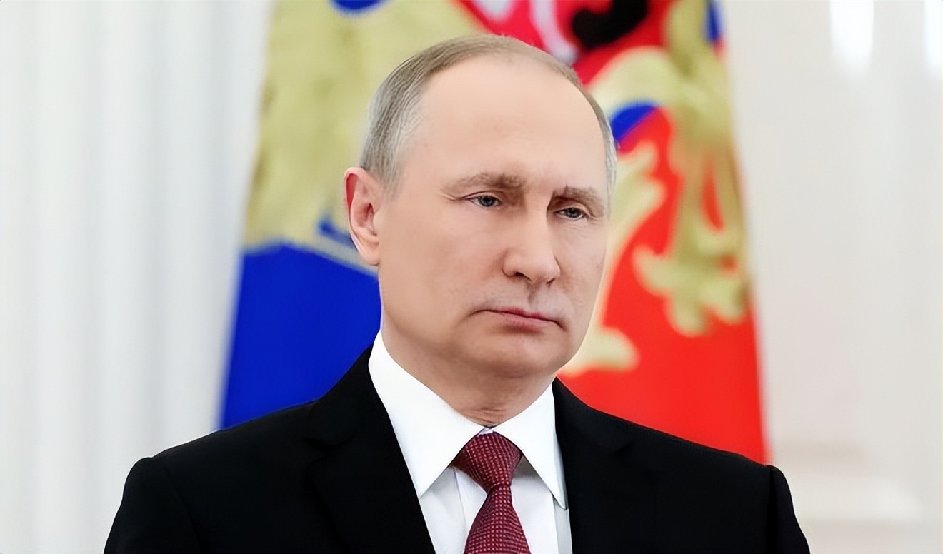 中国外长缺席金砖峰会，秦刚外长致电南非，并给予印度明确信号