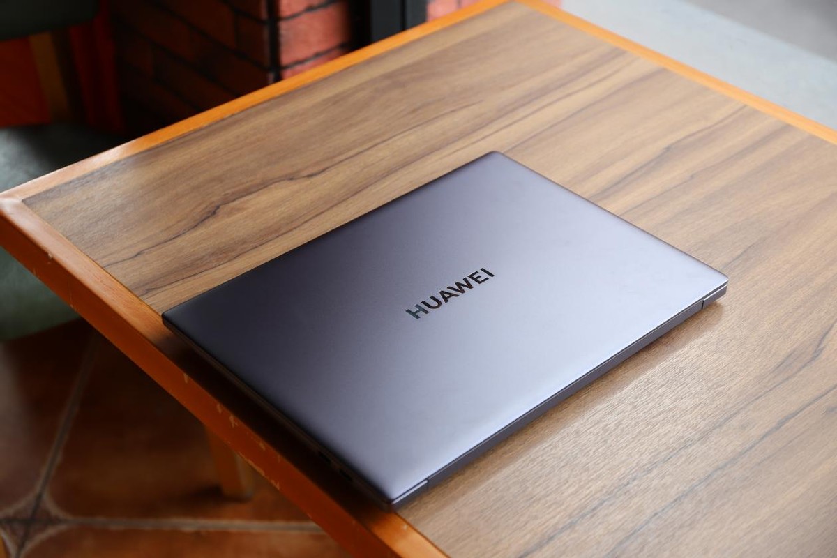 大屏高性能轻薄本！华为MateBook16s2023体验：专业办公最强单品