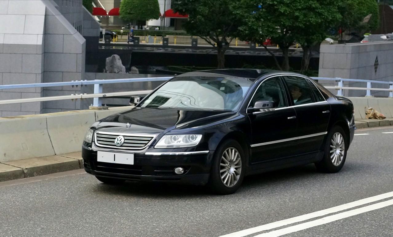 香港警务处长和律政司级别谁高,香港警务处长和保安局长级别谁高