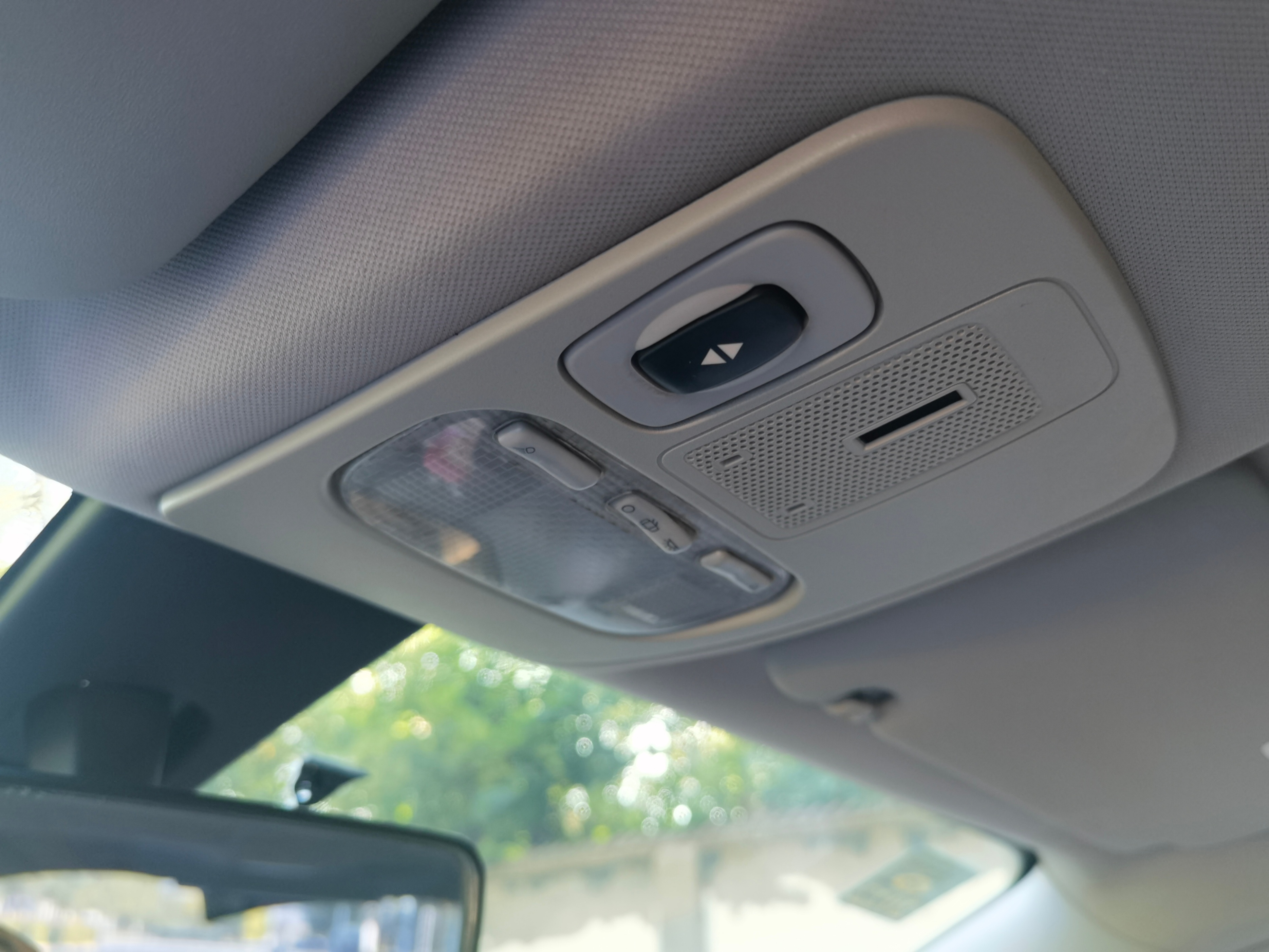 1.6万买一台11年的雪铁龙c5还是2.3排量的，算不算捡漏