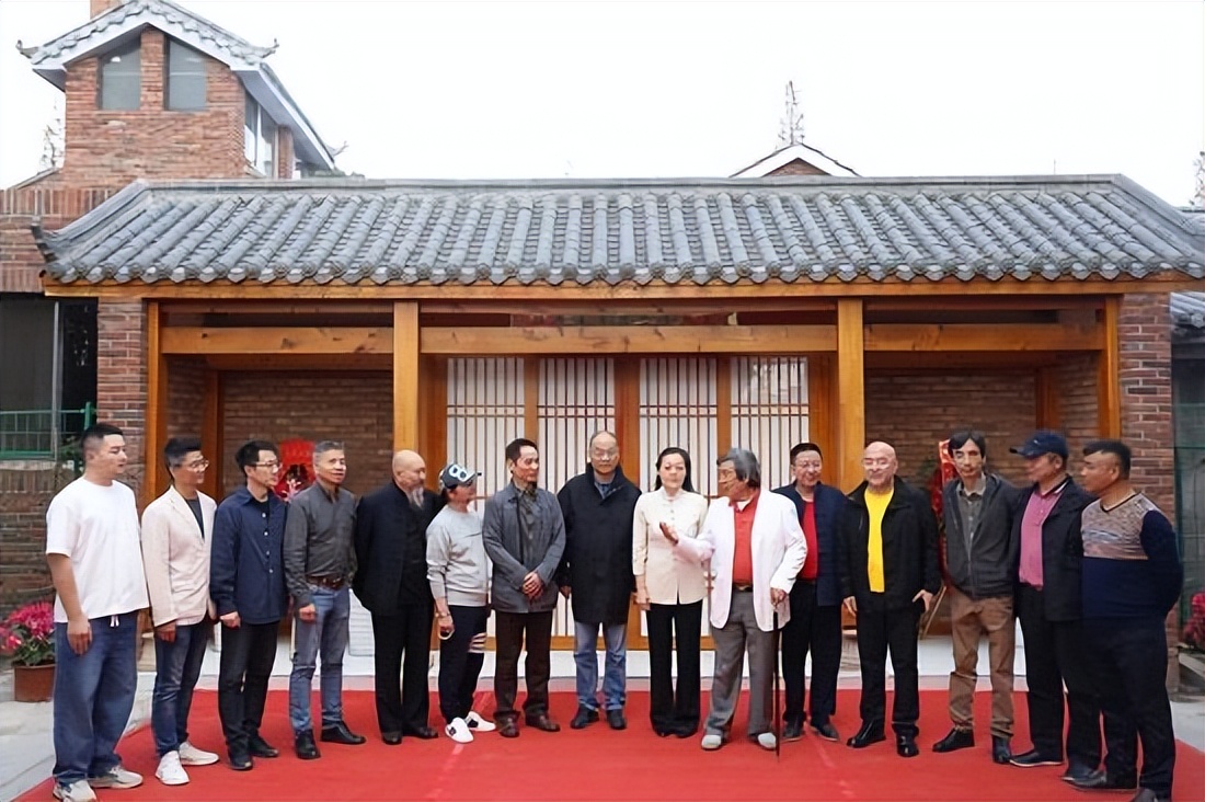 艺术大师李遊宇结缘美酒“汉光文化艺术生活馆”正式揭幕