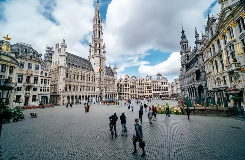 比利时地理气候特征,比利时在二战中是什么地位